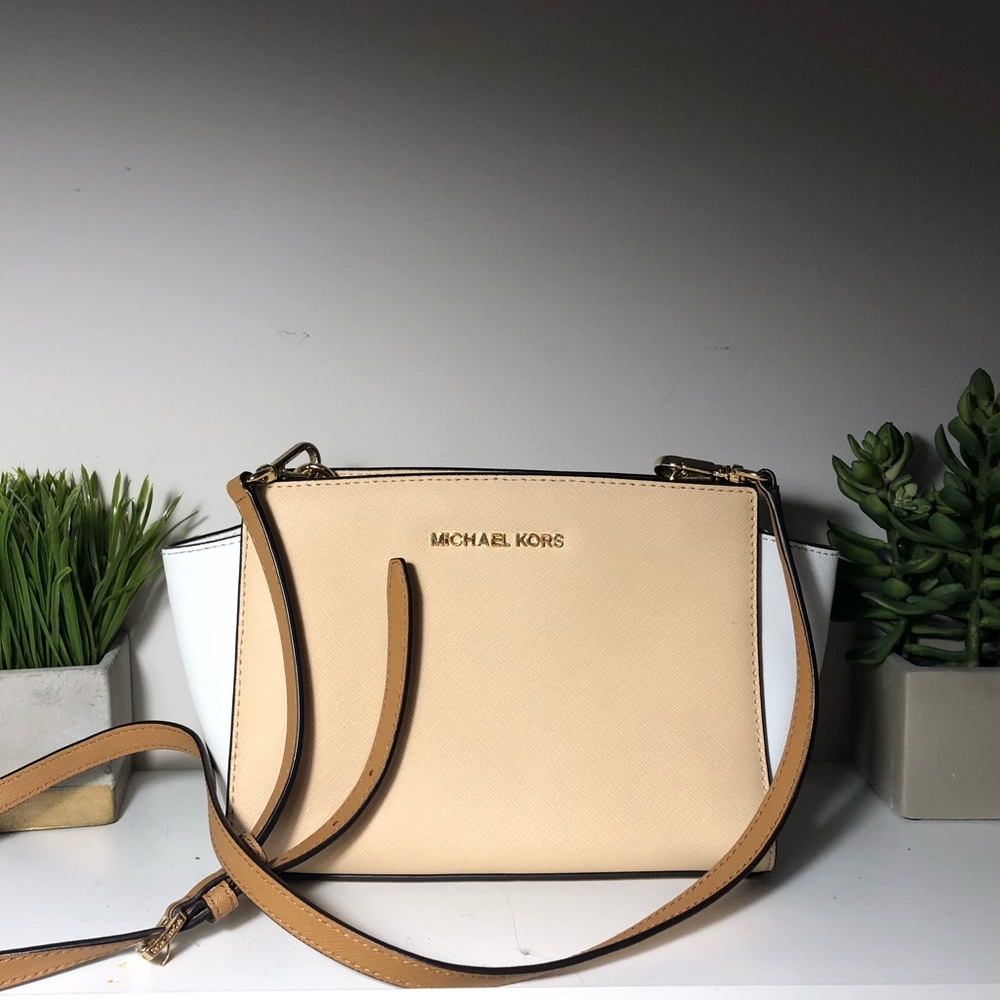 Micheal Kors Handbag